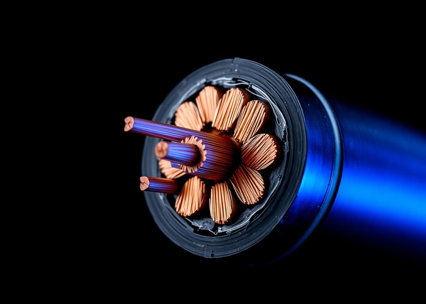 Corte transversal de cable de media tensión con aislamiento XLPE